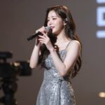 히든싱어8 심수봉 무대에서 노래 부르는 모습