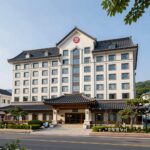 강릉 동해바다가 보이는 신라모노그램 강릉 호텔과 레지던스 외관 전경