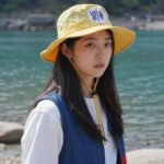 헬렌카민스키 마리나 누가 컬러 썬캡 착용샷