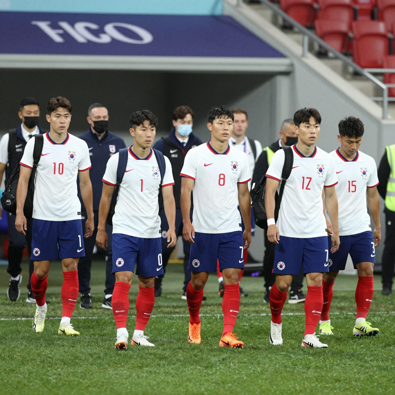 크로아티아 축구 국가대표팀 선수들이 경기장에 입장하는 모습