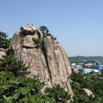 거창 금원산 자연휴양림 문바위 전경