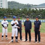 광주일고 동창회장 배재고 선처 호소 광주일고 교장과 홍경표 동창회장이 조윤채 감독과 함께 기자회견에서 배재고 야구부 선처를 호소하는 모습
