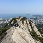 금강산 정상에서 바라본 울산바위와 동해 전망
