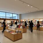 국립중앙박물관 굿즈 뮷즈샵 쇼핑 완벽 후기 국립중앙박물관 뮷즈샵 내부 전경, 다양한 굿즈가 진열된 모습